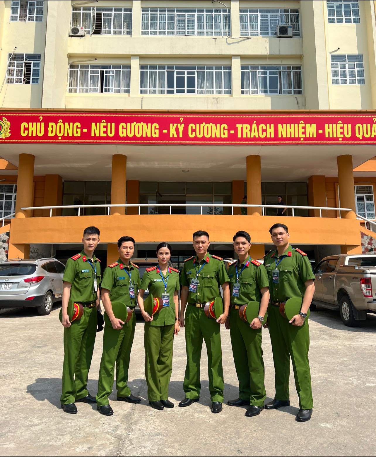 Cả Vũ trụ VTV hội ngộ trong phim mới của đạo diễn Hương vị tình thân, nữ chính là ai mà gây xôn xao? - Ảnh 1. Cả Vũ trụ VTV hội ngộ trong phim mới của đạo diễn Hương vị tình thân, nữ chính là ai mà gây xôn xao? - Ảnh 1.