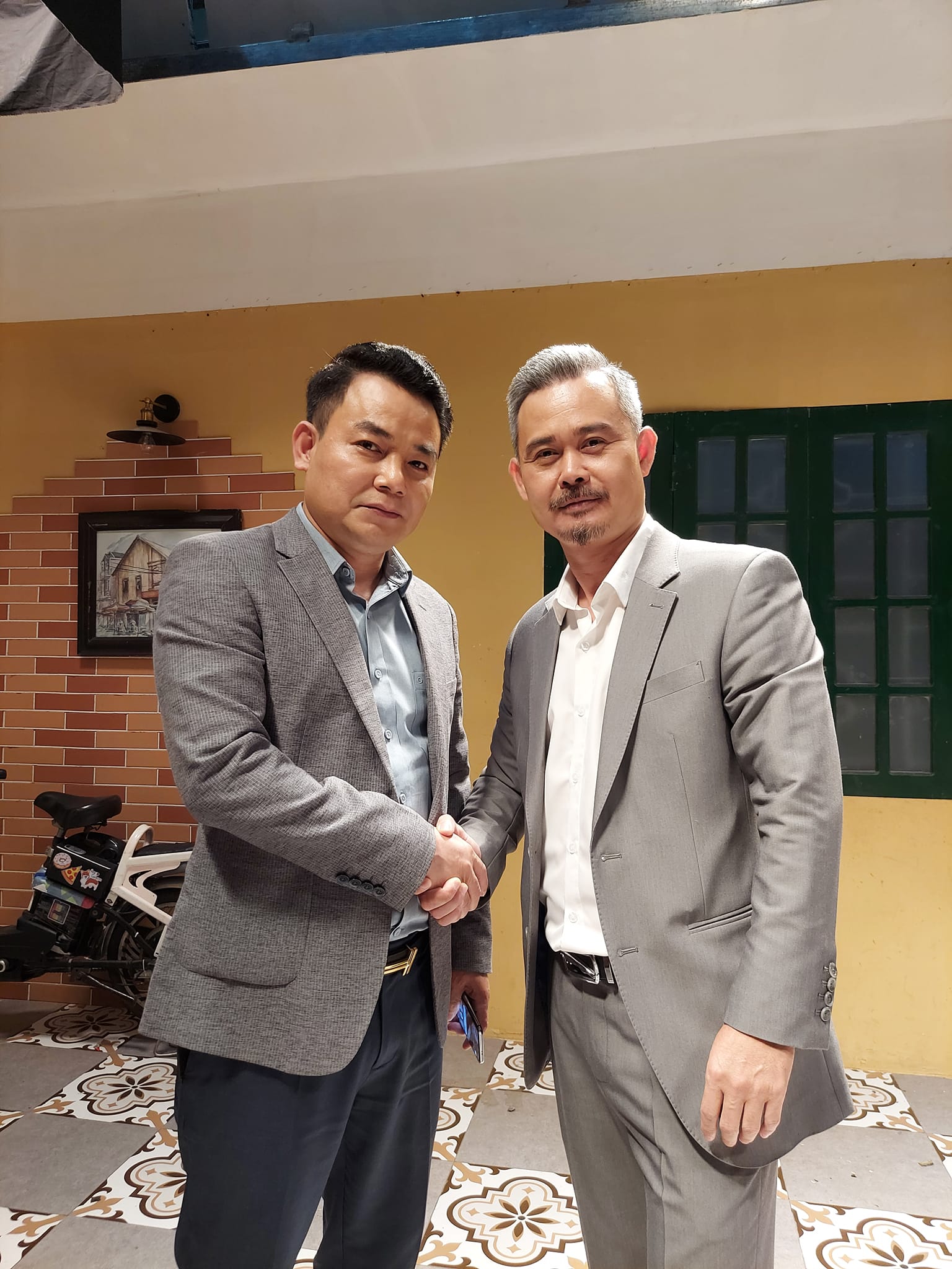 Cả Vũ trụ VTV hội ngộ trong phim mới của đạo diễn Hương vị tình thân, nữ chính là ai mà gây xôn xao? - Ảnh 6. Cả Vũ trụ VTV hội ngộ trong phim mới của đạo diễn Hương vị tình thân, nữ chính là ai mà gây xôn xao? - Ảnh 6.