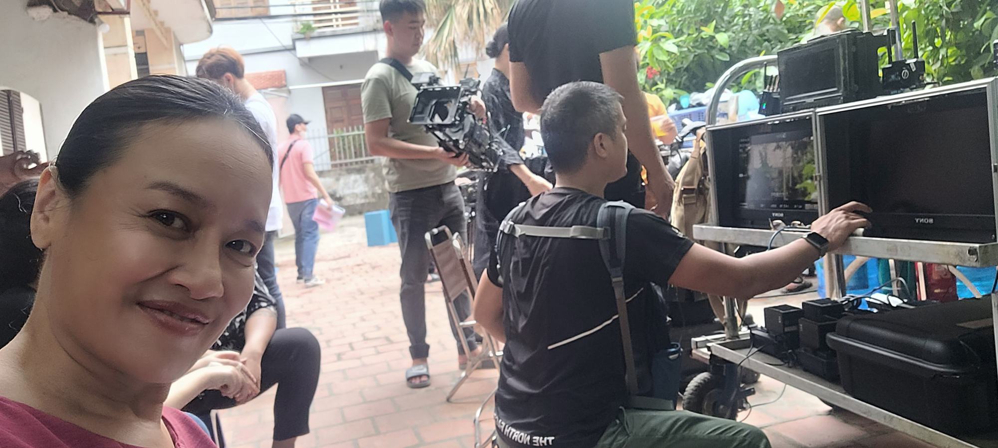 Cả Vũ trụ VTV hội ngộ trong phim mới của đạo diễn Hương vị tình thân, nữ chính là ai mà gây xôn xao? - Ảnh 7. Cả Vũ trụ VTV hội ngộ trong phim mới của đạo diễn Hương vị tình thân, nữ chính là ai mà gây xôn xao? - Ảnh 7.