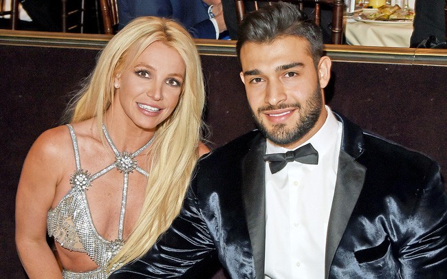 Britney Spears đã chính thức kết hôn - Ảnh 1.