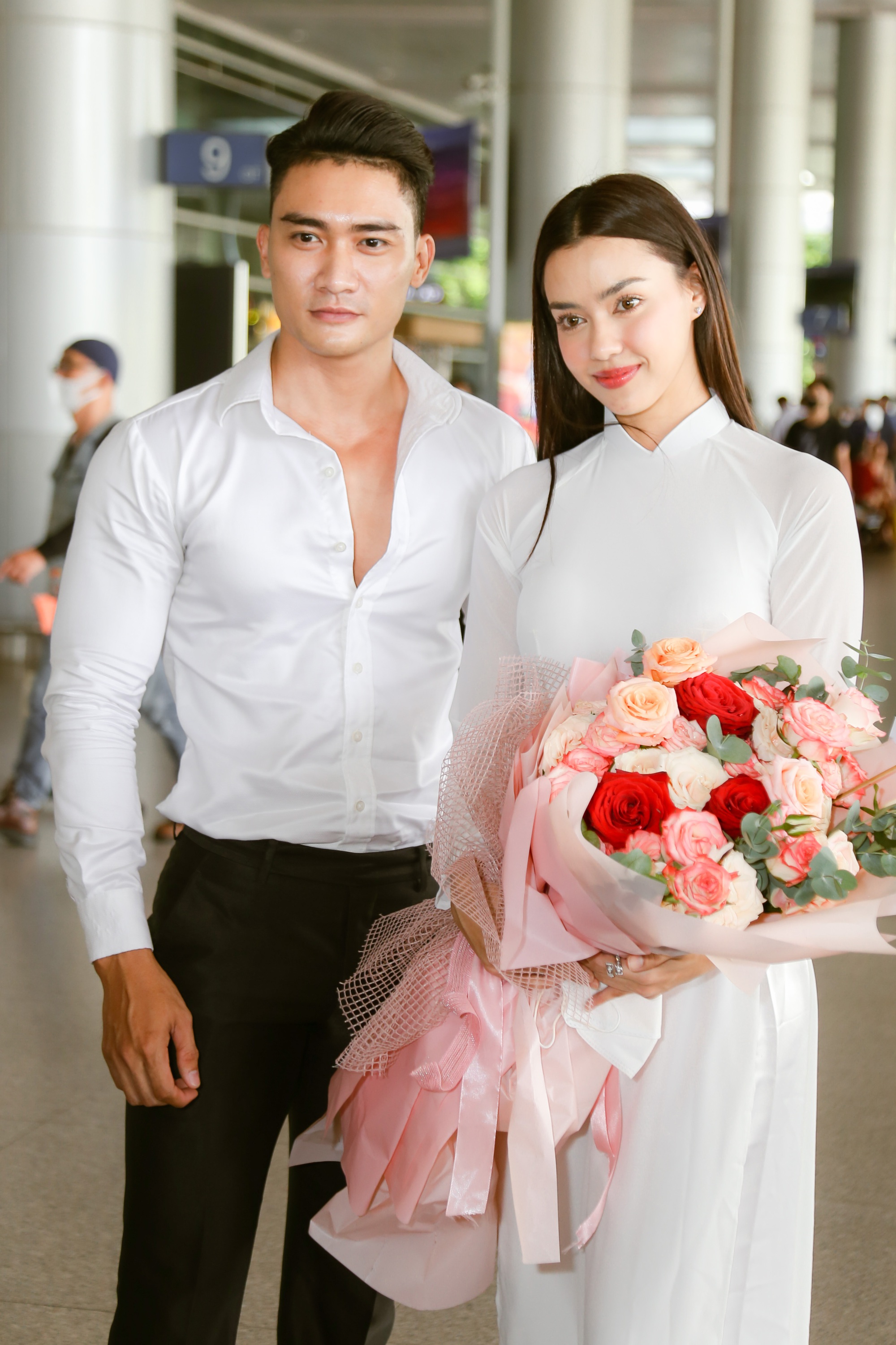 Kim Duyên đón Hoa hậu Hoàn vũ Thái Lan 2020 Amanda Obdam lần đầu đến Việt Nam  - Ảnh 11.