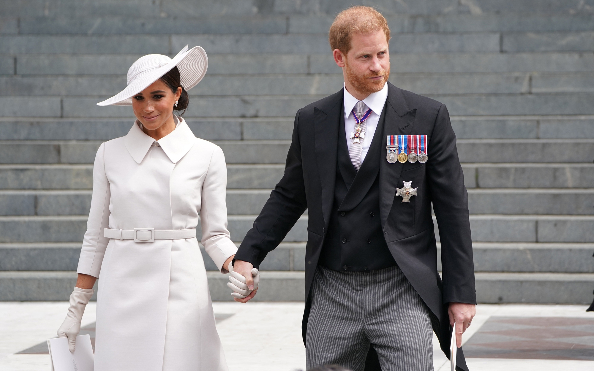 Hậu đại lễ Bạch Kim, vợ chồng Meghan Markle nhận kết quả không như mong đợi