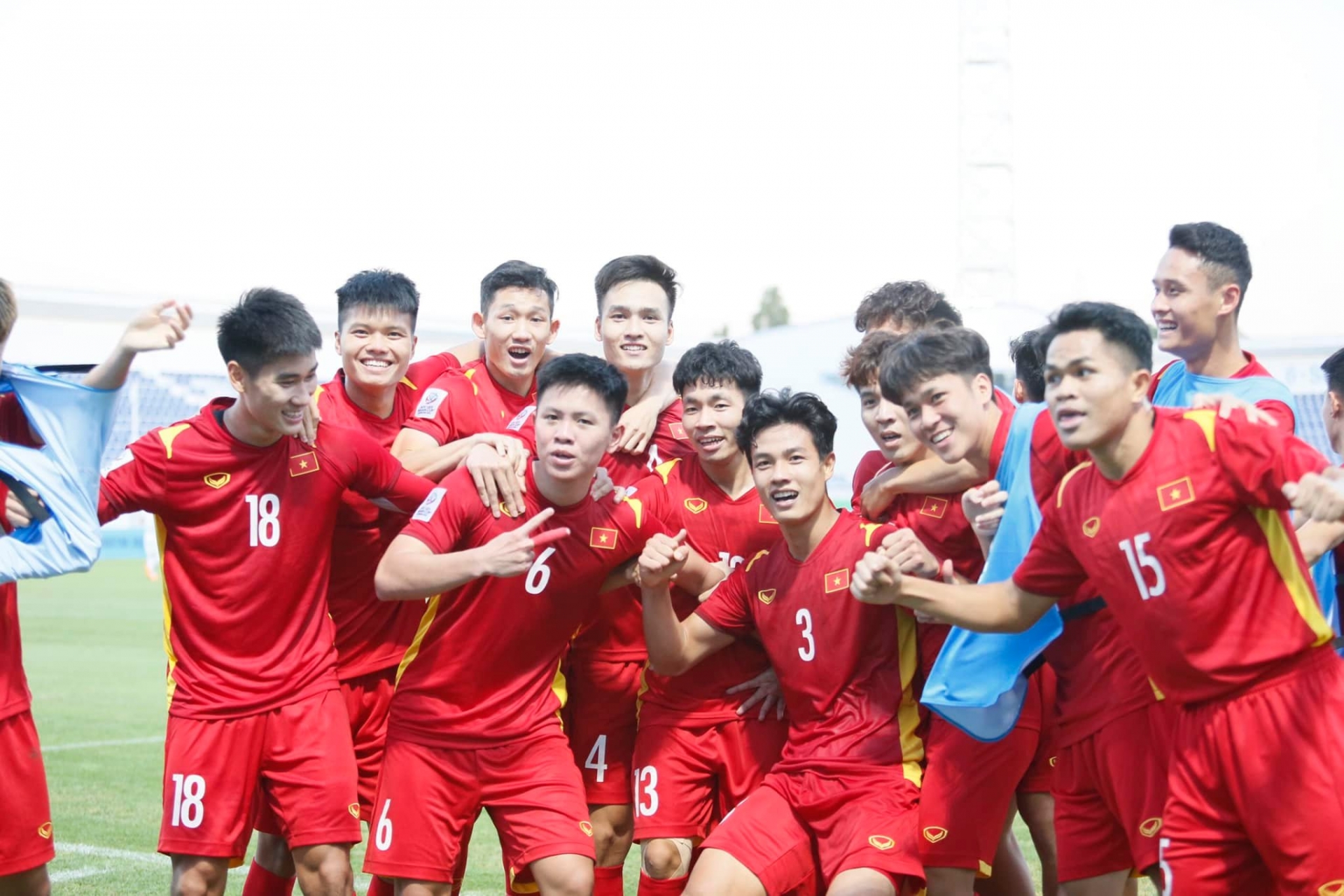 Chặng đường ĐT U23 Việt Nam tại VCK U23 châu Á: Hành trình quật cường và đầy tự hào của những chiến binh sao vàng dưới triều đại mới - Ảnh 5.