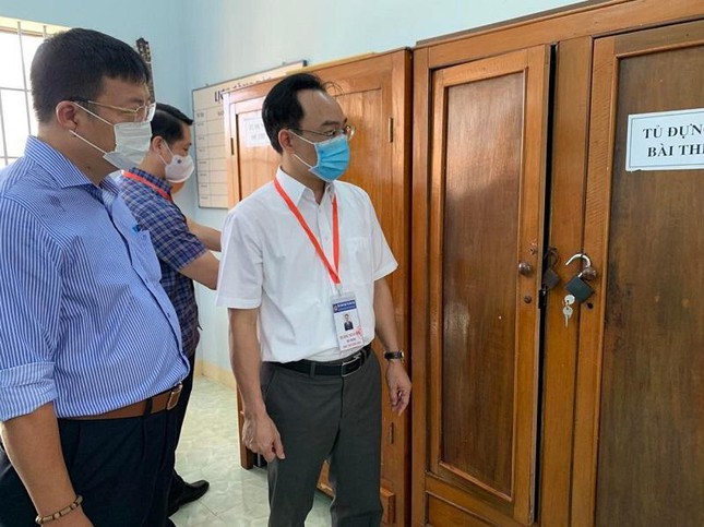 Thứ trưởng Bộ GD&ĐT: Môn Sinh không ảnh hưởng đến kết quả thi tốt nghiệp THPT năm 2021 - Ảnh 1. Thứ trưởng Bộ GD&ĐT: Môn Sinh không ảnh hưởng đến kết quả thi tốt nghiệp THPT năm 2021 - Ảnh 1.