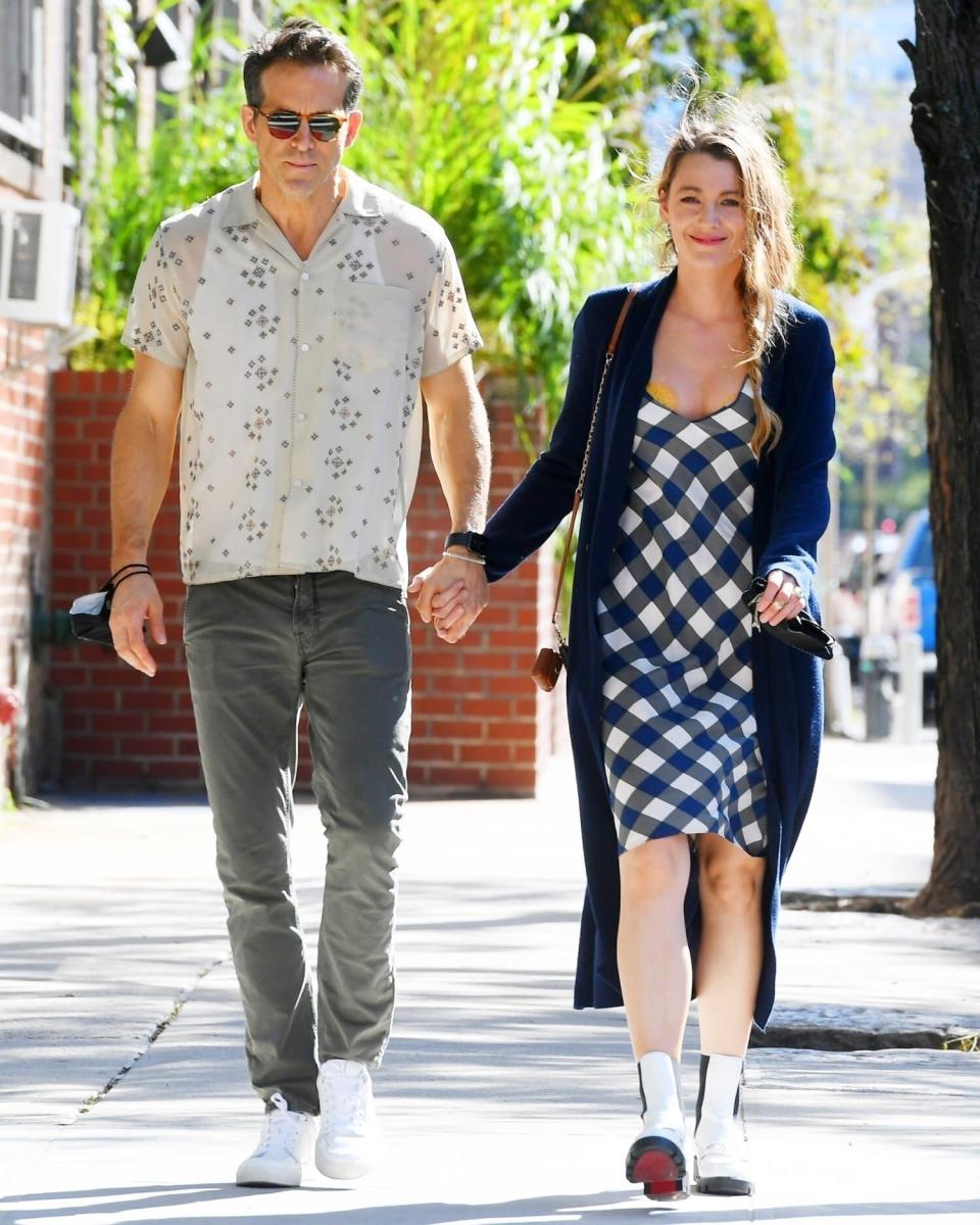 Blake Lively – Ryan Reynolds sau 10 năm hôn nhân: Đôi vợ chồng hài hước được ngưỡng mộ nhất Hollywood - Ảnh 12.
