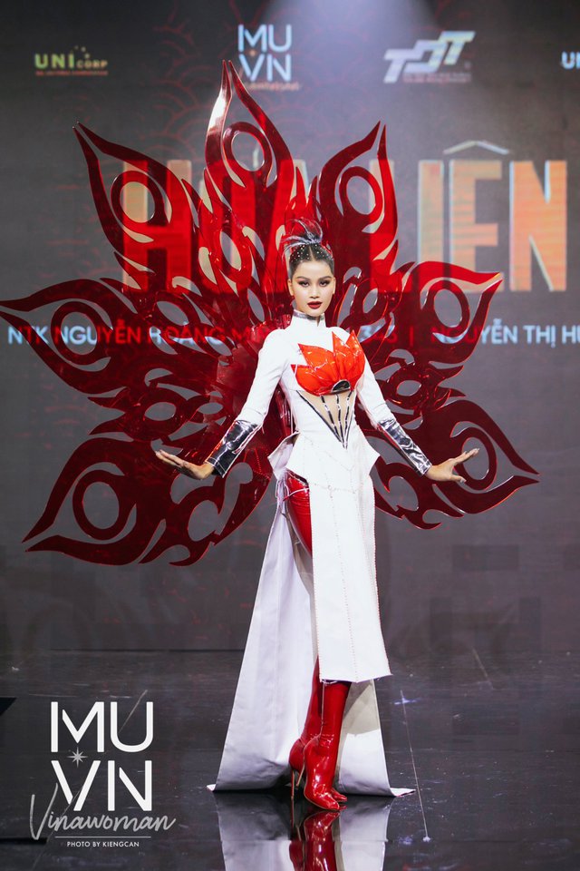 Trang phục dân tộc khó hiểu tại Hoa hậu Hoàn vũ Việt Nam 2022 - Ảnh 12.