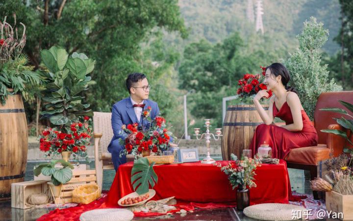 Đám cưới ngập sắc đỏ của cô dâu: Váy và giày cưới siêu đặc biệt!