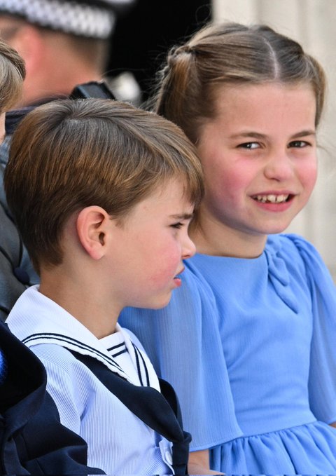 Prince Louis's adorable moments at the Queen's Platinum Parade, a true replica of the Duke of Cambridge!  - Photo 14.
