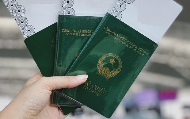 Bắt đầu cấp hộ chiếu phổ thông mẫu mới từ 1/7, mẫu cũ chỉ cấp trong trường hợp này