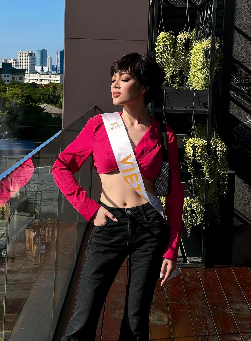 Miss International Queen 2022: Trân Đài diện đồ thế nào mà được ví như “nữ hoàng thời trang”? - Ảnh 9.