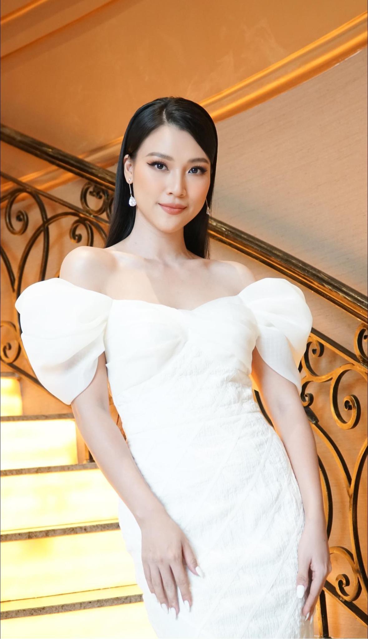 Nhan sắc 'thăng hạng' ngày càng nóng bỏng của Á hậu Hoàng Oanh hậu ly hôn - Ảnh 6.