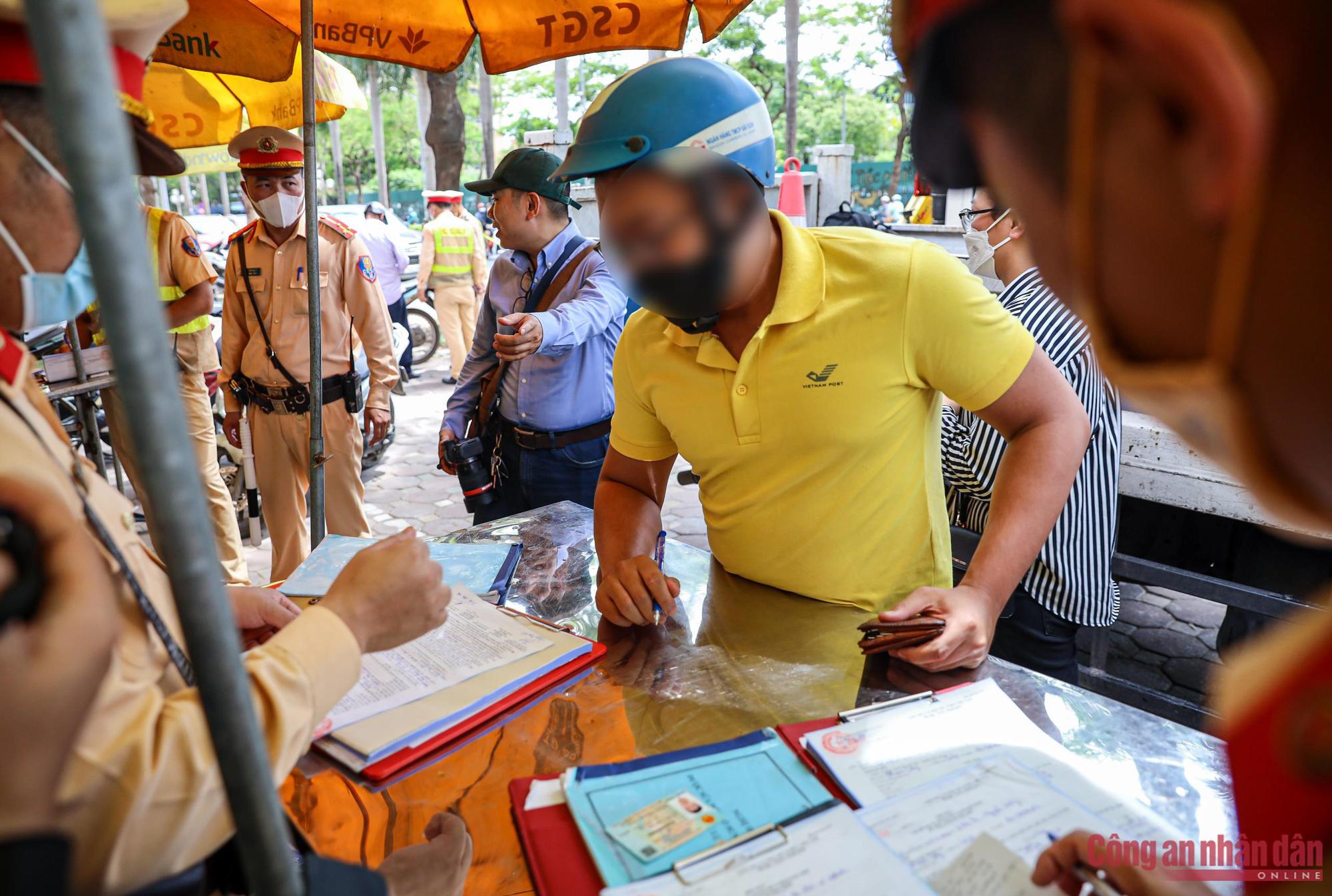 Bị xử phạt, "thần cồn" đổi tại trời nóng nên uống bia giải nhiệt - Ảnh 7. Bị xử phạt, "thần cồn" đổi tại trời nóng nên uống bia giải nhiệt - Ảnh 7.