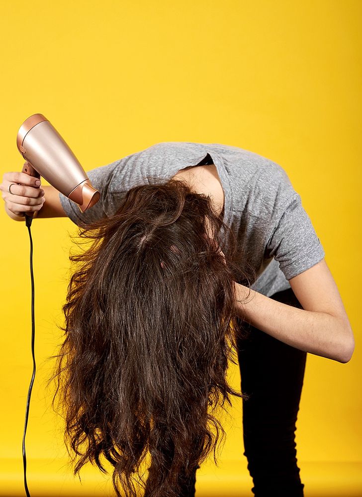 9 cách giúp mái tóc tăng thêm độ phồng chuẩn đẹp - Ảnh 7. 9 cách giúp mái tóc tăng thêm độ phồng chuẩn đẹp - Ảnh 7.