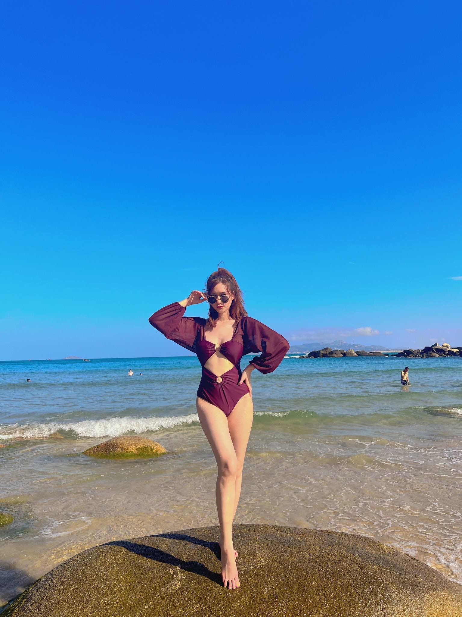 Dàn mỹ nhân của vũ trụ VTV ‘đọ dáng’ với bikini: Mẹ 2 con Bảo Thanh gây ngỡ ngàng - Ảnh 10.