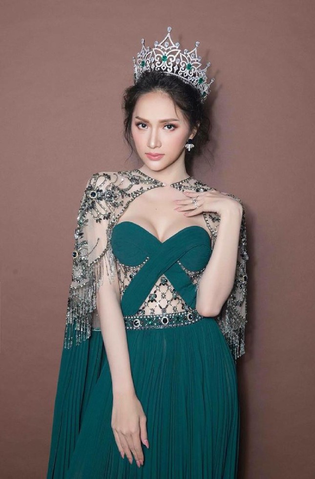 Hoa hậu Hương Giang sẽ có mặt tại Miss International Queen 2022 để ủng hộ Trân Đài - Ảnh 1.