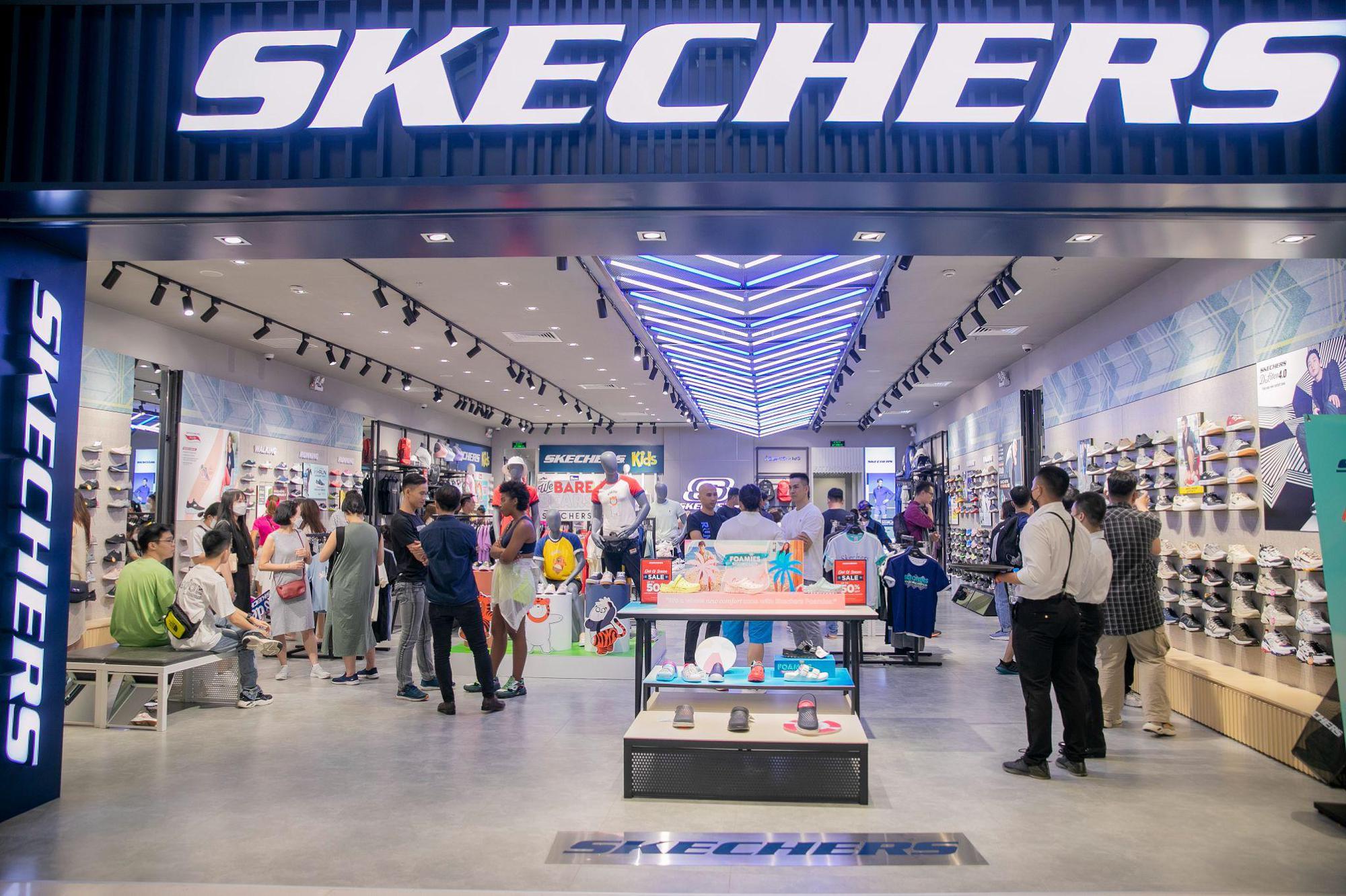 Cửa hàng concept mới khai trương của nhà Skechers khiến dân tình ồ ạt check in - Ảnh 1.