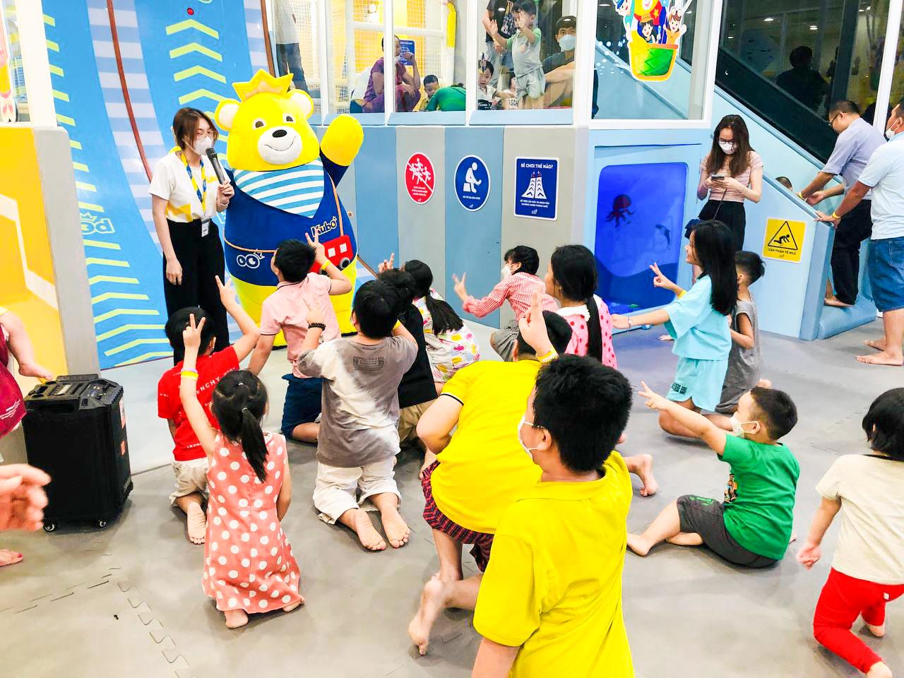Điểm đến mùa hè cho bé: Trải nghiệm du lịch vòng quanh thế giới và cơ hội nhận nhiều quà tặng tại sân chơi trải nghiệm KUBO - Ảnh 2. Điểm đến mùa hè cho bé: Trải nghiệm du lịch vòng quanh thế giới và cơ hội nhận nhiều quà tặng tại sân chơi trải nghiệm KUBO - Ảnh 2.