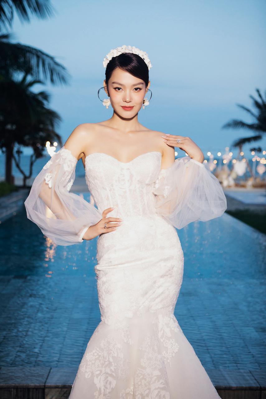 Sao Việt đọ váy cưới: Hồ Bích Trâm chi nửa tỷ, Minh Hằng diện cùng hãng với Paris Hilton - Ảnh 2.