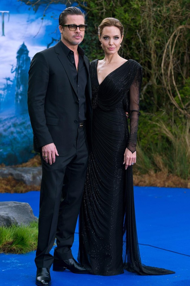Brad Pitt mất một năm tìm vàng trong bất động sản tranh chấp với Angelina Jolie - Ảnh 4. Brad Pitt mất một năm tìm vàng trong bất động sản tranh chấp với Angelina Jolie - Ảnh 4.