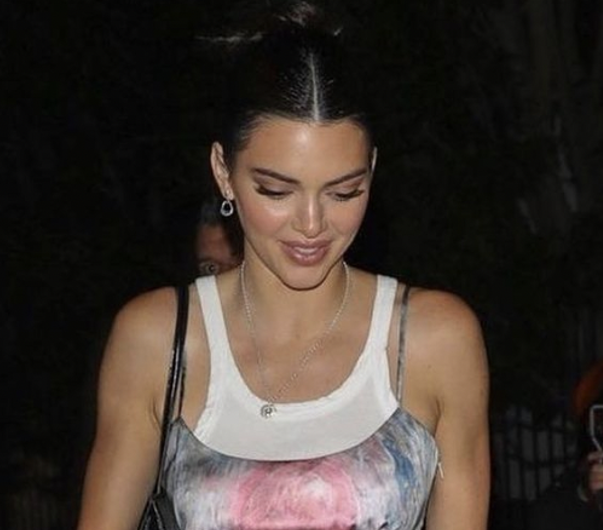 Kendall Jenner gợi ý mẹo phối đồ cực kỳ đắt giá, bảo sao mặc đơn giản mà hot đến vậy - Ảnh 6.