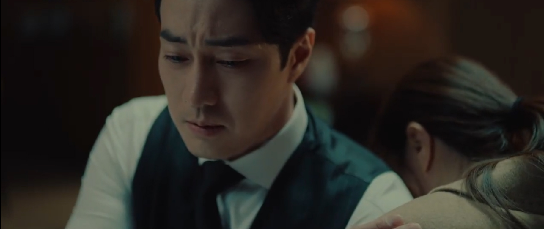 Bác sĩ luật sư tập 8: So Ji Sub &quot;dương đông kích tây&quot; cực đỉnh, &quot;sáng cửa&quot; quay lại với bạn gái cũ - Ảnh 7.