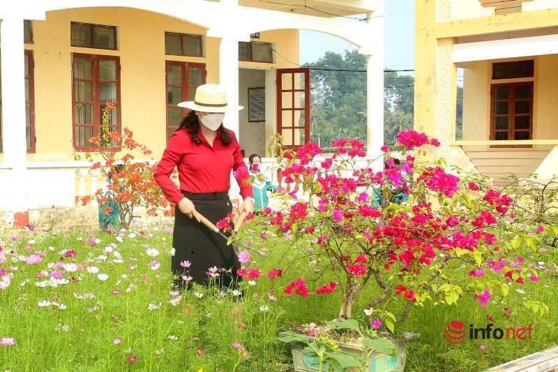 Hà Tĩnh có 1 ngôi trường gây bất ngờ với khuôn viên hoa lá rực rỡ như công viên - Ảnh 5.