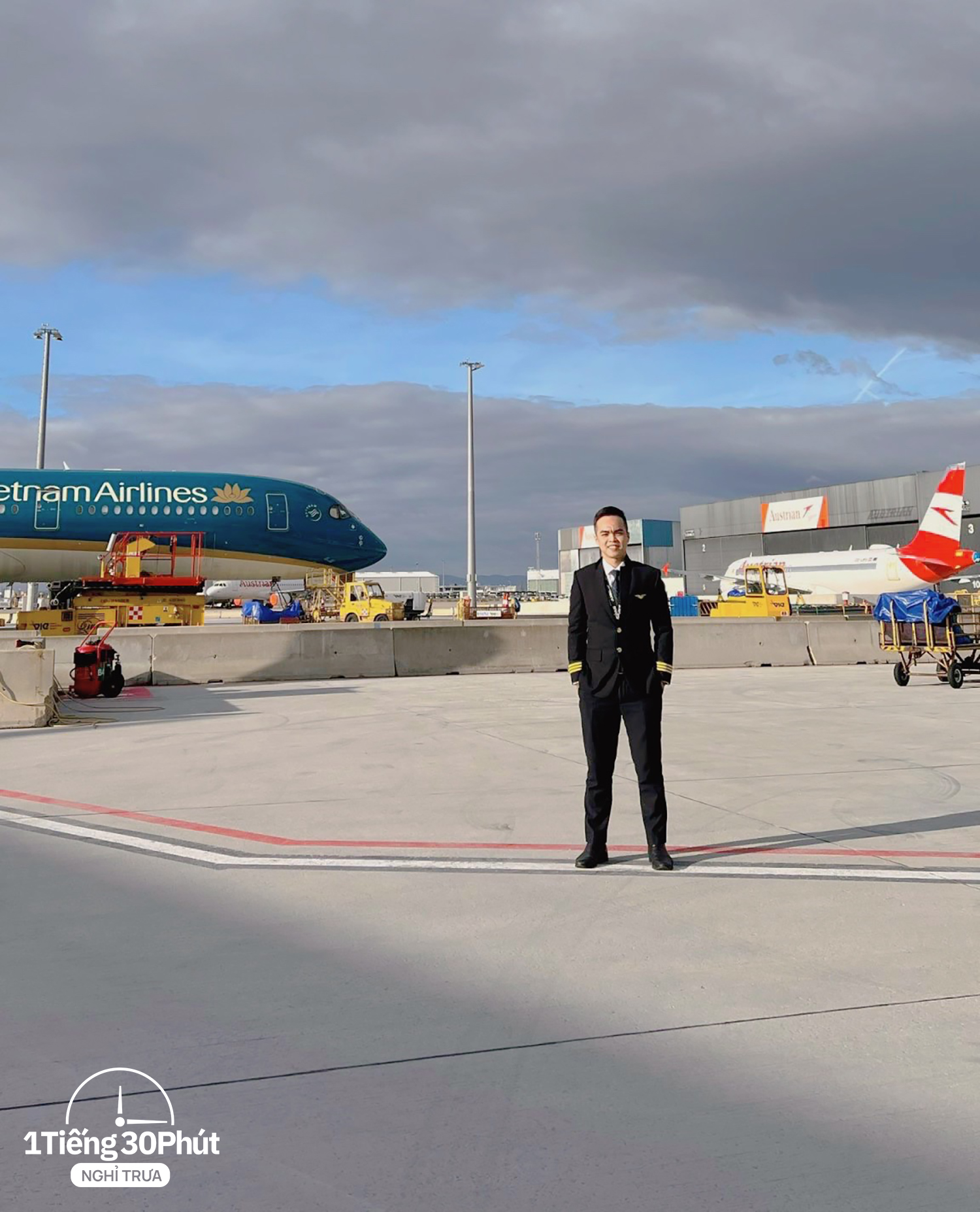 Phi công Vietnam Airlines tiết lộ bữa cơm trưa tự làm khi đi bay và quy định về "văn hóa nói" mà nhiều nhân viên văn phòng bình thường sẽ thấy khó hòa hợp - Ảnh 7. Phi công Vietnam Airlines tiết lộ bữa cơm trưa tự làm khi đi bay và quy định về "văn hóa nói" mà nhiều nhân viên văn phòng bình thường sẽ thấy khó hòa hợp - Ảnh 7.