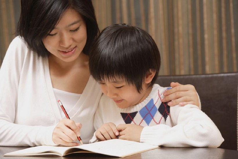Vai trò của gia đình trong giáo dục trẻ: Cha mẹ cũng cần học - Ảnh 2.