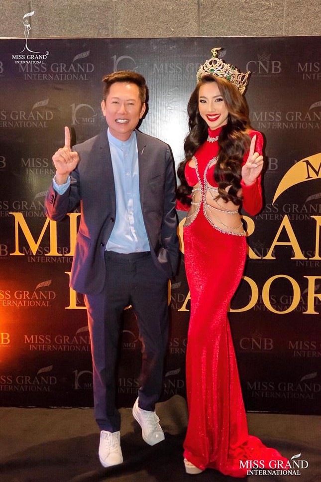 Đương kim Miss Grand Thái Lan sang Việt Nam dự họp báo ra mắt Miss Grand Vietnam 2022 - Ảnh 3.
