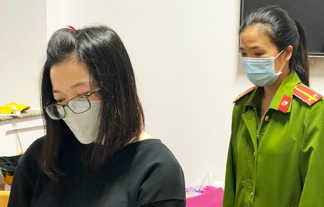 Nữ nhân viên ngân hàng tuyên bố vỡ nợ 100 tỷ đồng đã bị bắt - Ảnh 1. Nữ nhân viên ngân hàng tuyên bố vỡ nợ 100 tỷ đồng đã bị bắt - Ảnh 1.