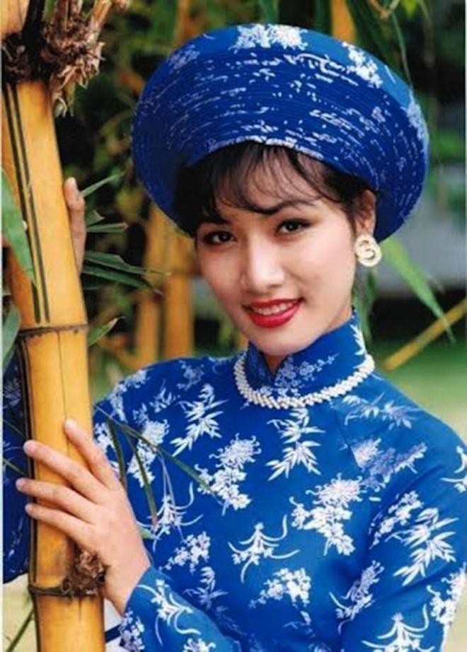 Nhìn lại trang phục dân tộc Việt Nam ở HH Quốc tế: Á hậu Phương Anh sẽ đột phá với bộ áo dài nửa tỷ? - Ảnh 14.
