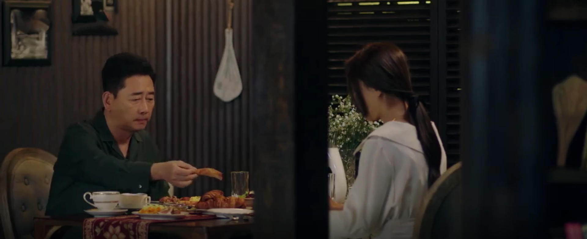 Người tình của Jinx tập 5: Hàng xóm &quot;dạy hư&quot; Seohyun, trùm phản diện &quot;quay xe&quot; làm người tốt? - Ảnh 8.