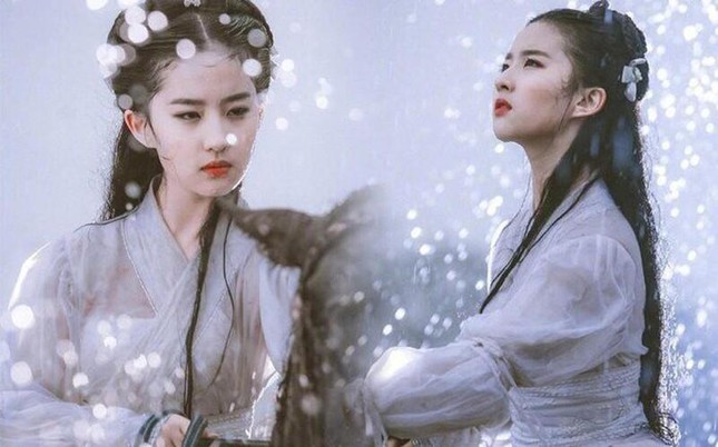 Liu Yifei is beautiful and attractive in 