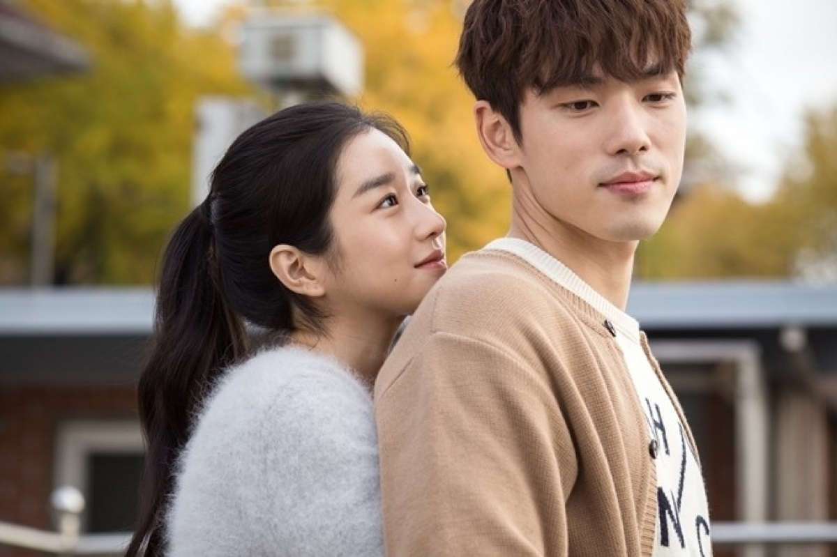 Mỹ nhân “Thiên Nga Bóng Đêm” Seo Ye Ji: Sở hữu vẻ đẹp sắc sảo ở tuổi U30, từng khiến showbiz Hàn xôn xao với ồn ào cùng bạn trai cũ - Ảnh 7. Mỹ nhân “Thiên Nga Bóng Đêm” Seo Ye Ji: Sở hữu vẻ đẹp sắc sảo ở tuổi U30, từng khiến showbiz Hàn xôn xao với ồn ào cùng bạn trai cũ - Ảnh 7.