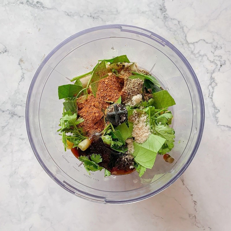 Gà nướng theo cách này, thao tác chưa tới 15 phút là xong: Đảm bảo ai ăn cũng khen tấm tắc! - Ảnh 3. Gà nướng theo cách này, thao tác chưa tới 15 phút là xong: Đảm bảo ai ăn cũng khen tấm tắc! - Ảnh 3.