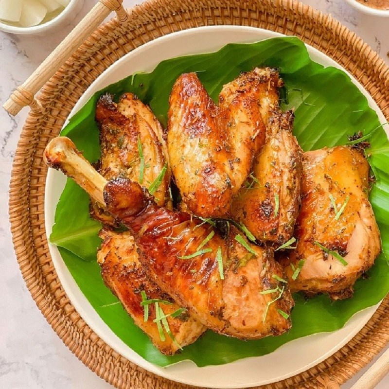 Gà nướng theo cách này, thao tác chưa tới 15 phút là xong: Đảm bảo ai ăn cũng khen tấm tắc! - Ảnh 5. Gà nướng theo cách này, thao tác chưa tới 15 phút là xong: Đảm bảo ai ăn cũng khen tấm tắc! - Ảnh 5.