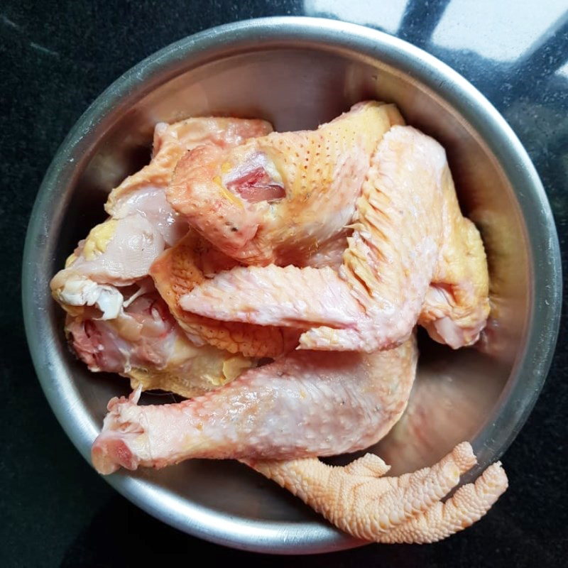 Cách làm món thịt gà nướng lá chanh ngon tuyệt khó cưỡng