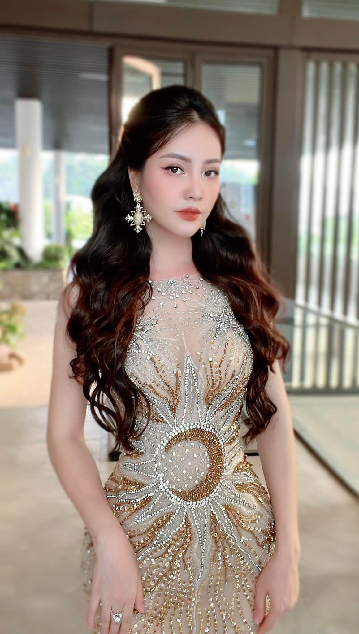 Á hậu Phương Anh lột xác với váy cut-out táo bạo, Kim Duyên mặc váy khoét hông nóng bỏng - Ảnh 11.