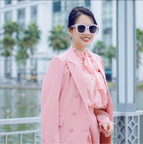 Lan Hương - người đẹp lọt top 5 Hoa hậu Việt Nam 2004 từng đóng phim "Lập trình cho trái tim" giờ nhan sắc ra sao? - Ảnh 8. Lan Hương - người đẹp lọt top 5 Hoa hậu Việt Nam 2004 từng đóng phim "Lập trình cho trái tim" giờ nhan sắc ra sao? - Ảnh 8.
