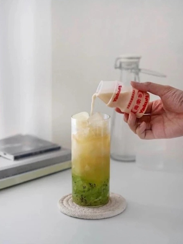 Thêm một cách làm "trà sữa" uống đến đâu mát bổ đến đấy, vừa ngon lại giúp da sáng đẹp mịn màng - Ảnh 4. Thêm một cách làm "trà sữa" uống đến đâu mát bổ đến đấy, vừa ngon lại giúp da sáng đẹp mịn màng - Ảnh 4.