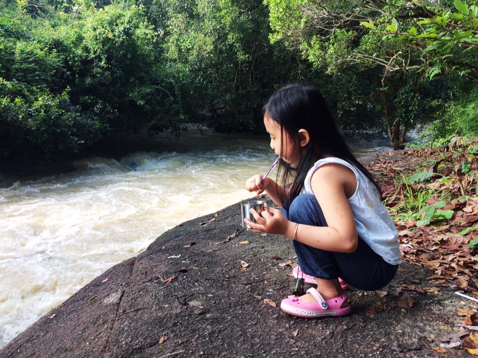 5 năm đưa con đi "phượt" bằng xe máy, ông bố ở TP.HCM chia sẻ loạt kinh nghiệm hay ho, nhất là những cung đường mê hoặc chỉ có trong kĩ xảo điện ảnh - Ảnh 4. 5 năm đưa con đi "phượt" bằng xe máy, ông bố ở TP.HCM chia sẻ loạt kinh nghiệm hay ho, nhất là những cung đường mê hoặc chỉ có trong kĩ xảo điện ảnh - Ảnh 4.