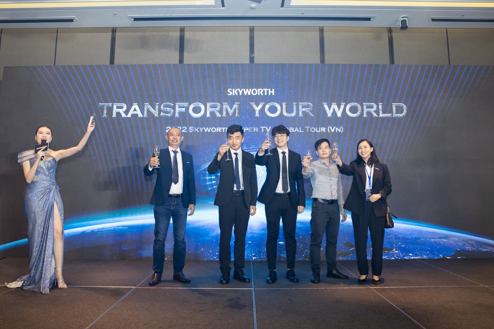 Kh&aacute;m ph&aacute; TV OLED W82 Skyworth - Si&ecirc;u phẩm ph&aacute; vỡ quy chuẩn, hứa hẹn khuấy đảo thị trường Việt 2022 - Ảnh 1.