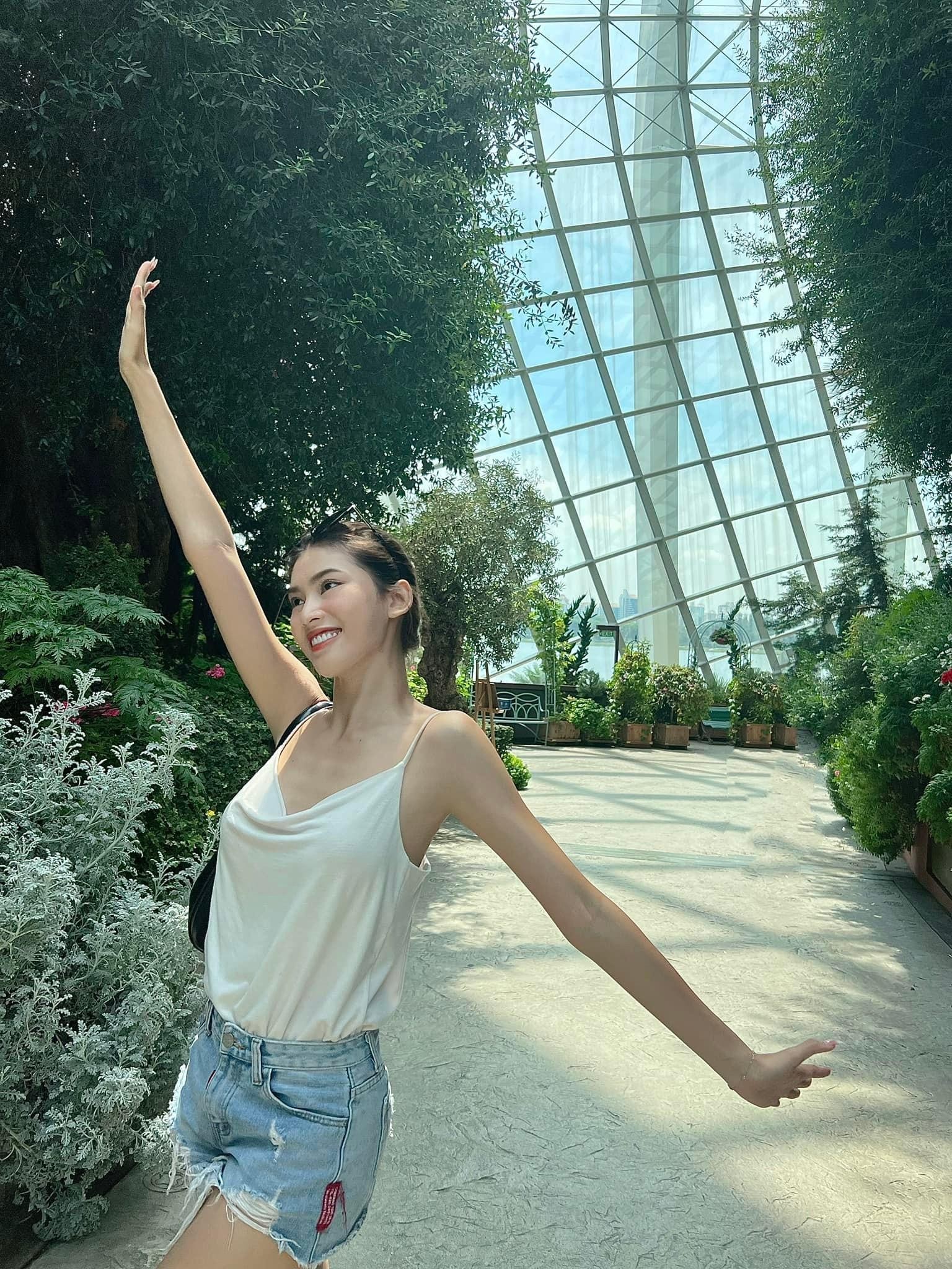 Thuý Vân mặc váy xẻ vòng 1 sexy, Kim Duyên công bố trang phục dân tộc ở Hoa hậu Siêu quốc gia - Ảnh 11.