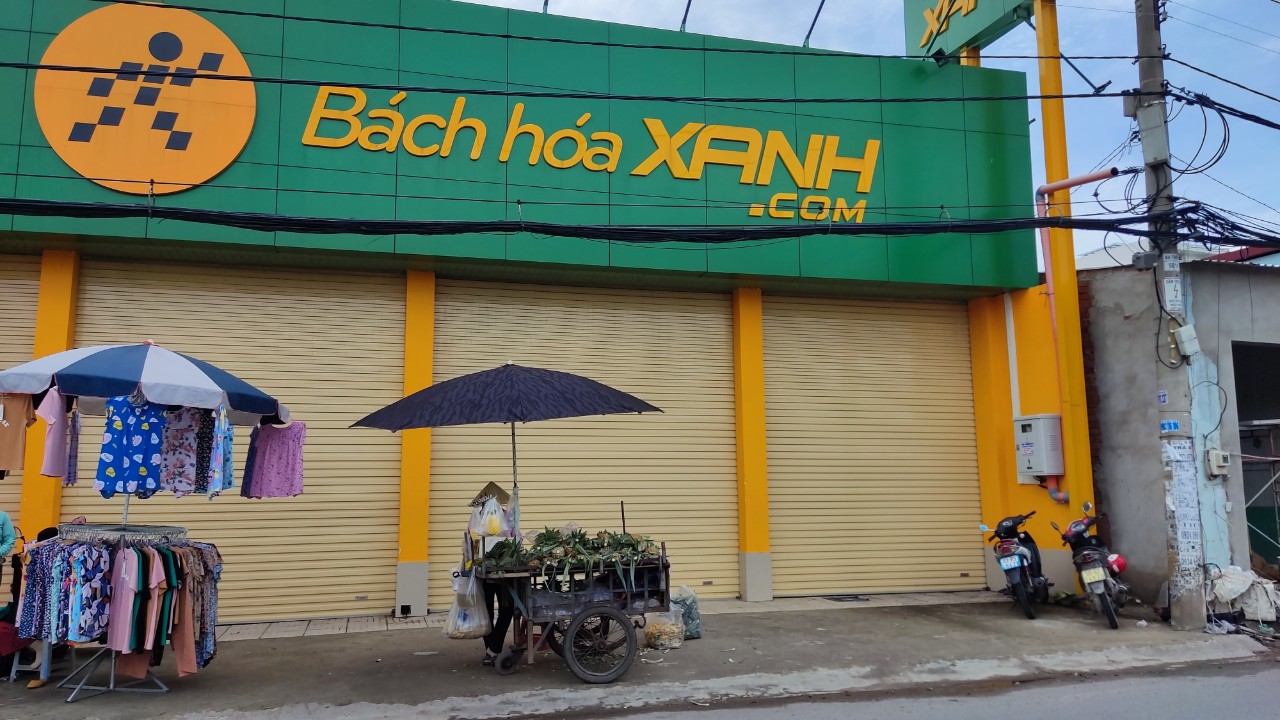 Hàng trăm cửa hàng Bách Hóa Xanh đóng cửa trả mặt bằng  - Ảnh 3.