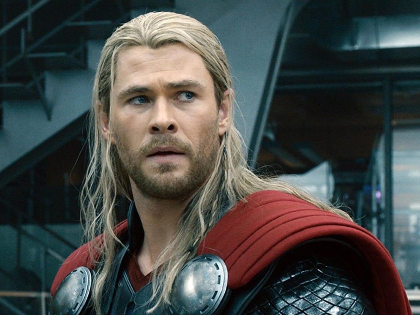 Chris Hemsworth suýt mất vai Thor vào tay mỹ nam cực thân cận, phải tính kế mới chiến thắng được - Ảnh 2.