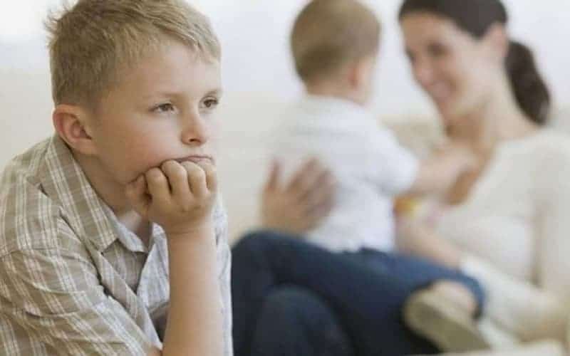 11 c&acirc;u hỏi ''kh&oacute; như l&ecirc;n trời'' từ trẻ lu&ocirc;n khiến cha mẹ bối rối, nếu trả lời theo c&aacute;ch n&agrave;y chứng tỏ bạn l&agrave; những phụ huynh th&ocirc;ng minh  - Ảnh 4.