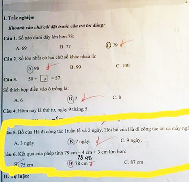 Bài Toán 78 = > 75 của học sinh bị gạch sai, cô giáo đưa ra đáp án làm dân tình hết hiểu nổi - Ảnh 1.