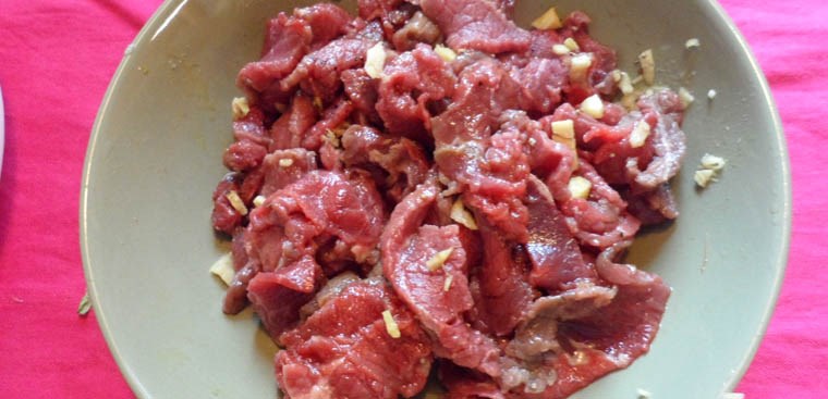 Từ vụ thịt dê của Haidilao tan thành súp, chuyên gia khuyến cáo 3 điều cực quan trọng khi ăn hàng - Ảnh 5. Từ vụ thịt dê của Haidilao tan thành súp, chuyên gia khuyến cáo 3 điều cực quan trọng khi ăn hàng - Ảnh 5.