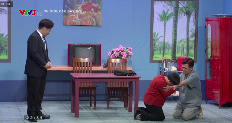 Ơn giời cậu đ&acirc;y rồi: Trường Giang đ&oacute;ng vai chồng Ngọc Linh, kh&oacute;c v&igrave; thương vợ con - Ảnh 4.