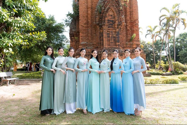 Top 38 thí sinh Miss World Vietnam 2022 đọ sắc xinh đẹp với áo dài - Ảnh 2. Top 38 thí sinh Miss World Vietnam 2022 đọ sắc xinh đẹp với áo dài - Ảnh 2.